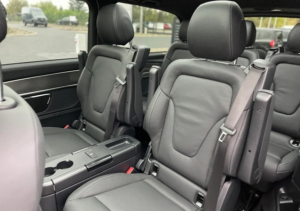 Mercedes-Benz Klasa V cena 429000 przebieg: 29000, rok produkcji 2023 z Błonie małe 232